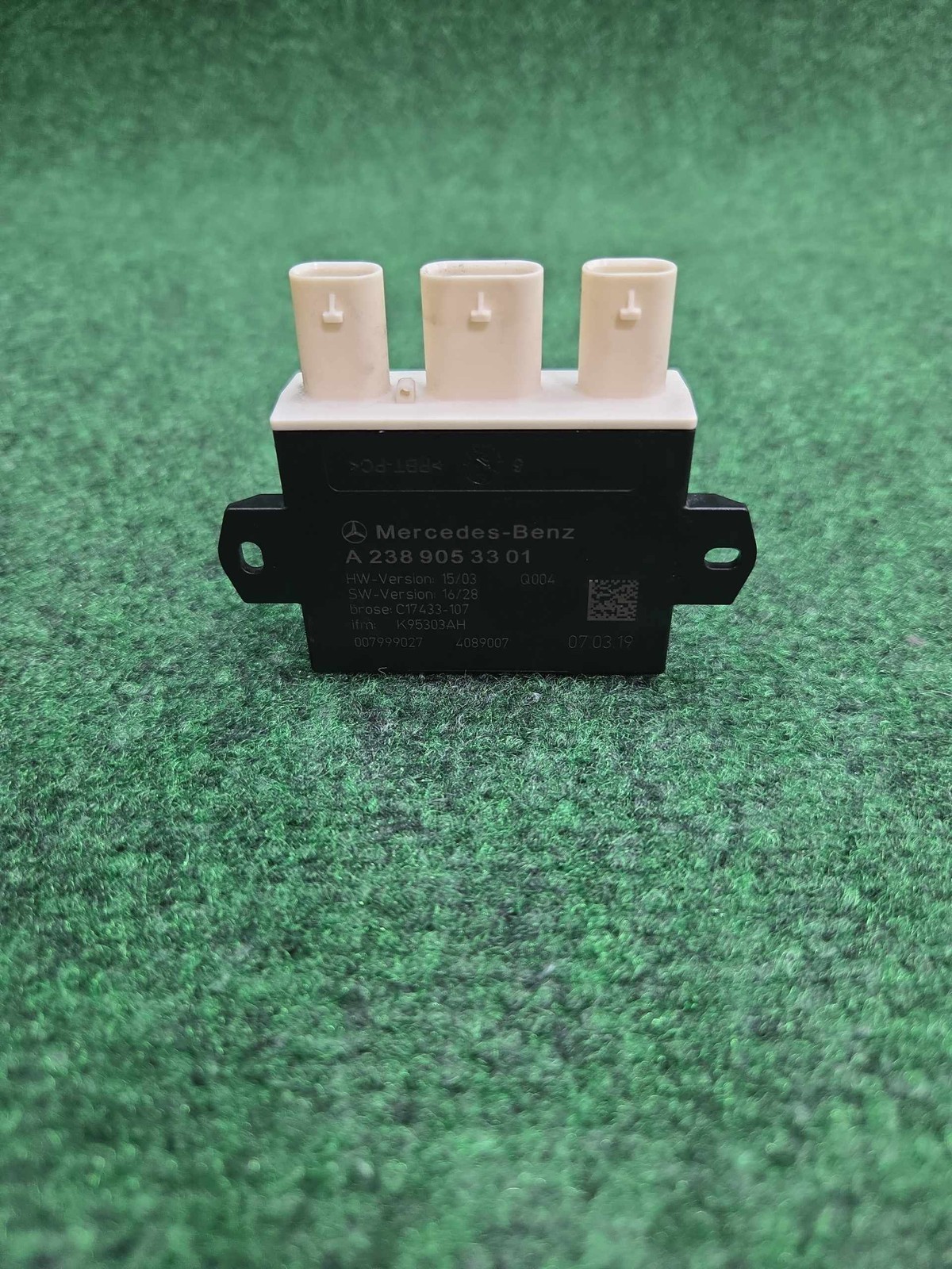 2015-2020 Mercedes Benz Gla 250 Rear Hands Free Opening Module Oem A2389053301