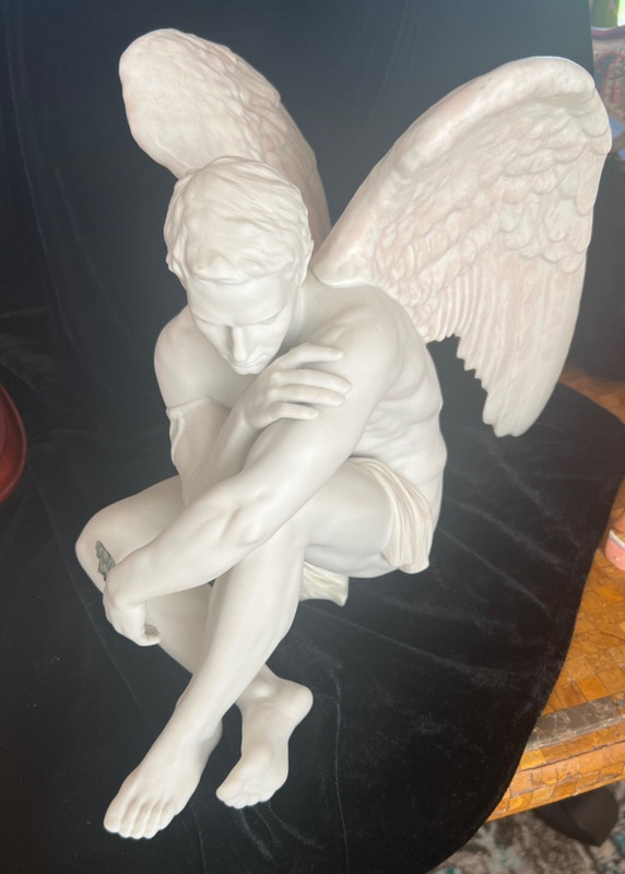 Lladró Protective Angel Figurine – Matte White Porcelain GORGEOUS #8539