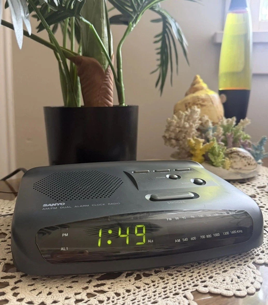 〇Db右1117 昭和レトロ SANYO デジタルクロックラジオ RM5200 Yahoo!オークション - 「sanyo 時計」アンティーク (ラジオ) の落札
