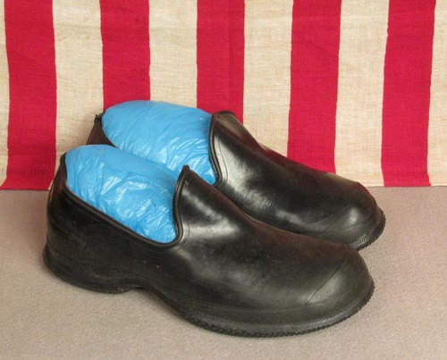 Vintage 1930s Beacon Falls Black Rubber 