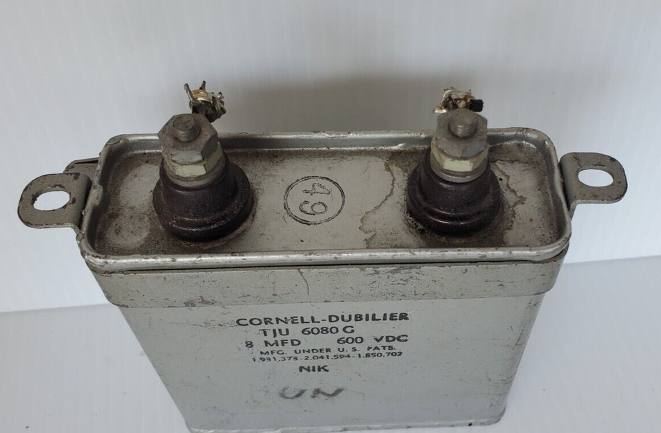Condensateurs électrolytiques en aluminium hermétiquement scellés