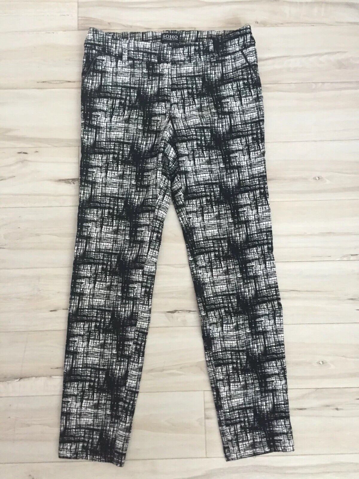 Soho Apparel LTD Size 6P Pants Black/ White Geometric… - Gem