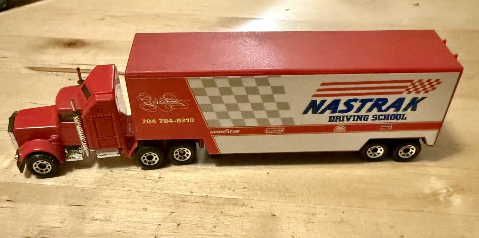Matchbox Nastrak  Richard Petty  Combs Driving School Low Bed Trailer/TRUCK 1993