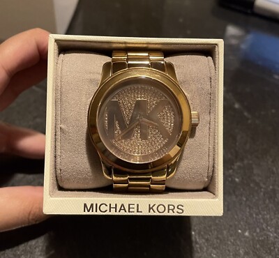 腕時計 MK5661 Michael Kors Runway Rose Gold Tone Crystal Pave MK Logo Dial Watch