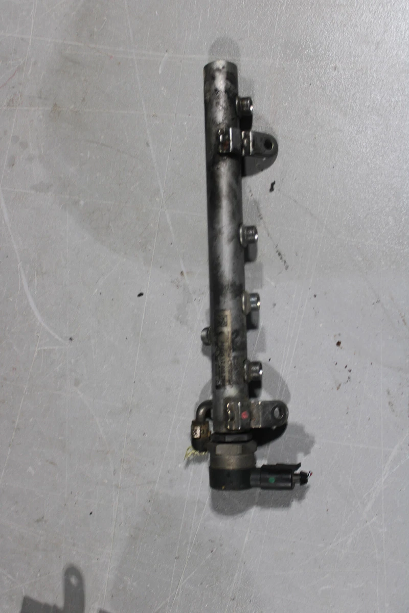 Mercedes ML350 ML320 GL350 E350 S350 CDI Diesel Right Fuel Rail 