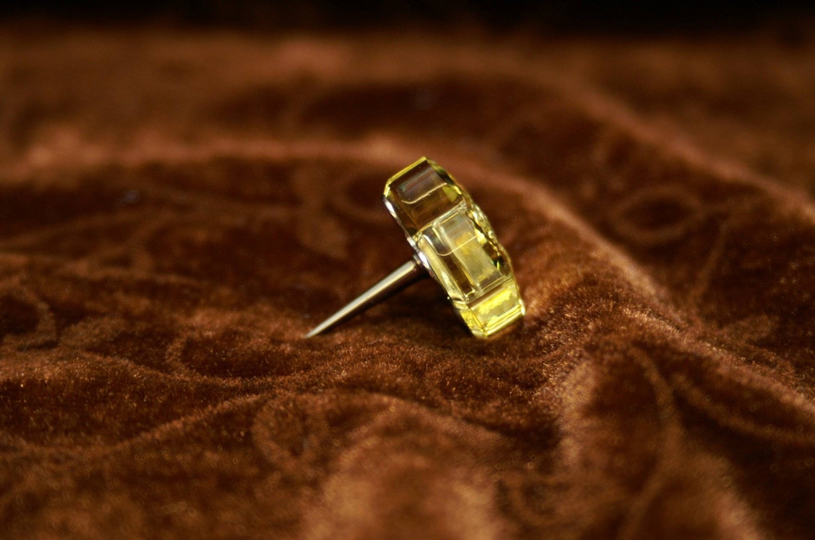 Кристалл Swarovski Kerzenhalter gelb 296260 в форме цветка-свечи einer Blume 11190₽