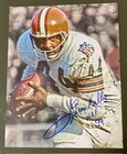 LEROY KELLY AUTOGRAPHED 11x14 PHOTO WITH BEAUTIFUL SIGNATURE AND HOF INSCRIPTION
