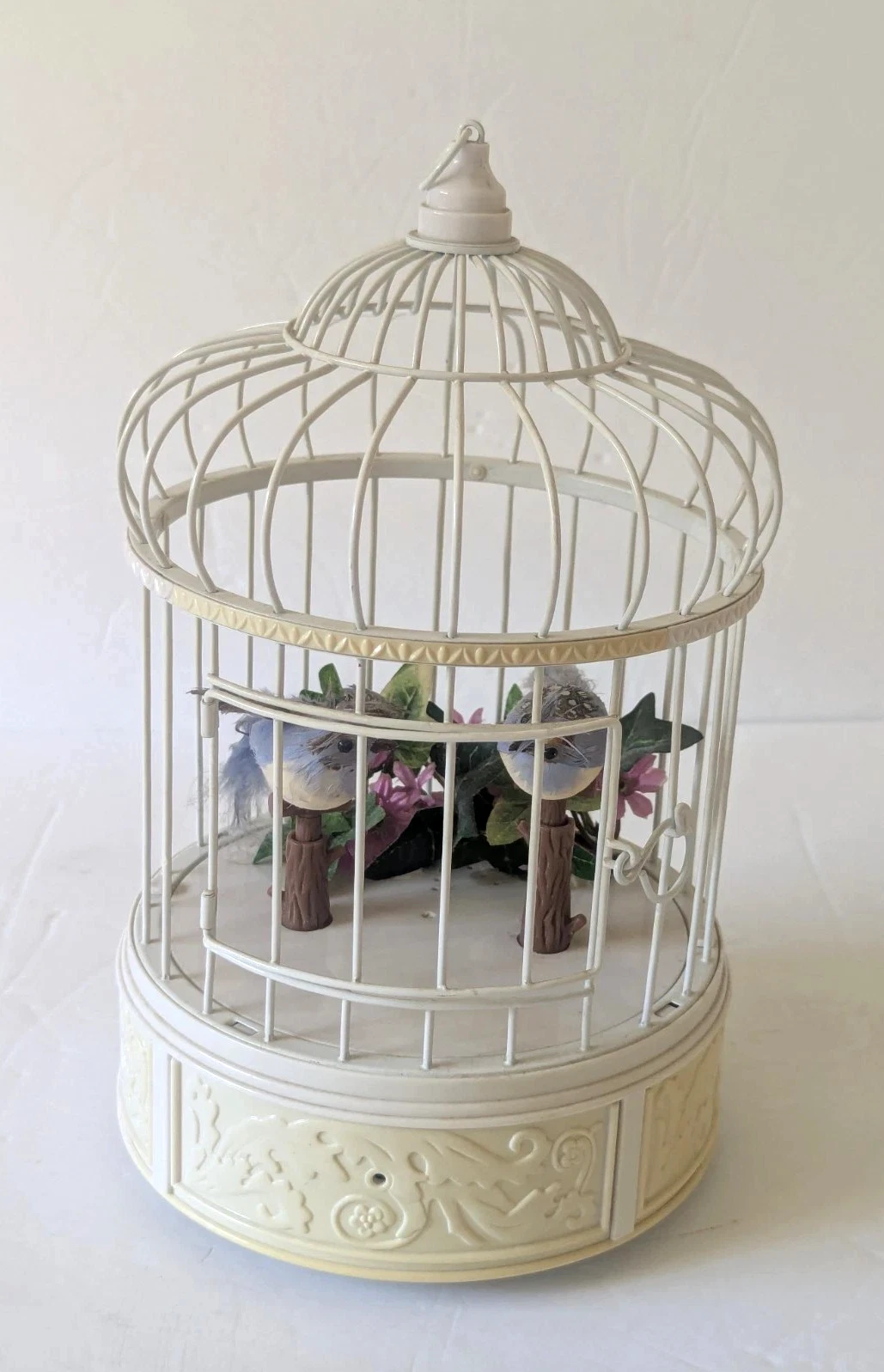 VTG. 1960s Kentic Mechanical Chirping Birds white Cage Motion Activated