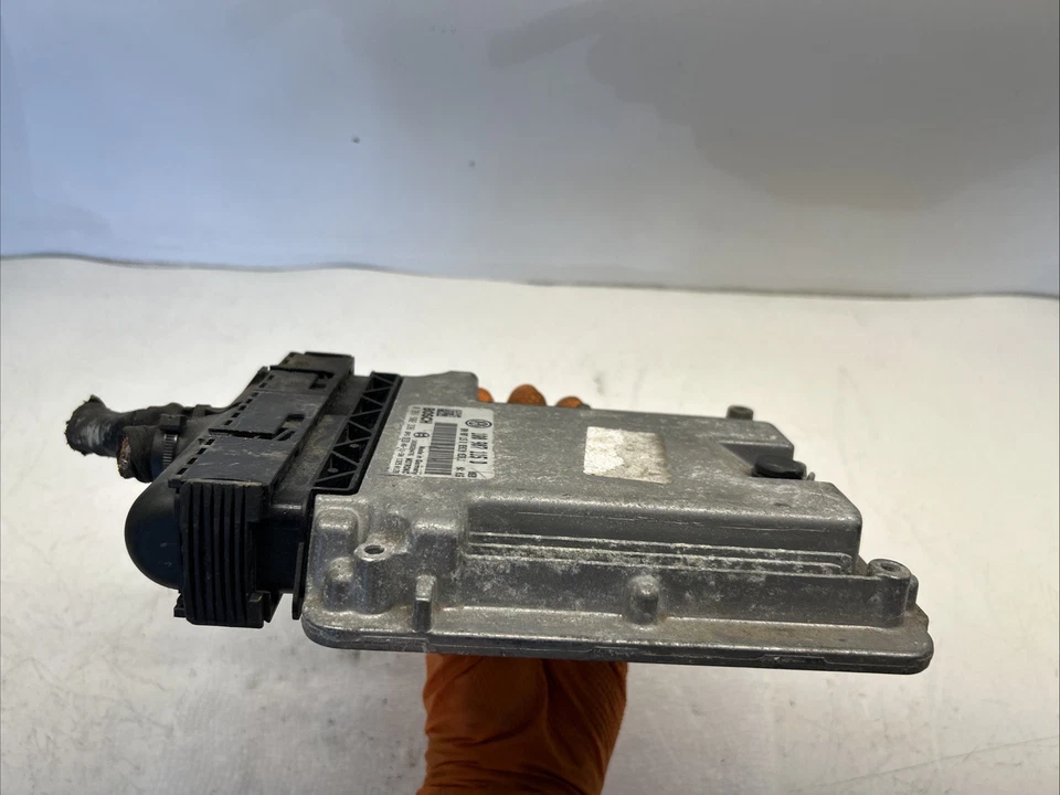 MÓDULO DE CONTROL DEL MOTOR OEM ECU 2014 - 2015 VOLKSWAGEN EOS 1Q0907115D / 0261S02336 Foto 4 de 4