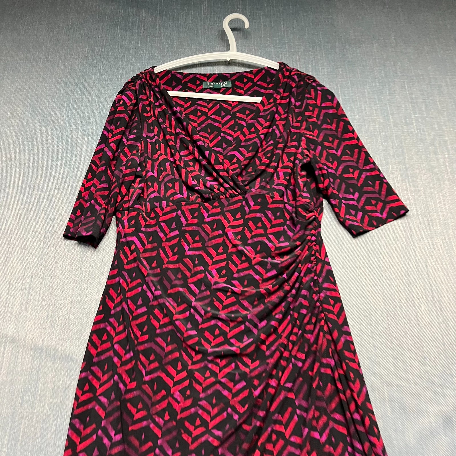 Lauren Ralph Lauren Women’s Sheath Dress Size 12 Pink Ruched Surplice Faux Wrap thumbnail 2