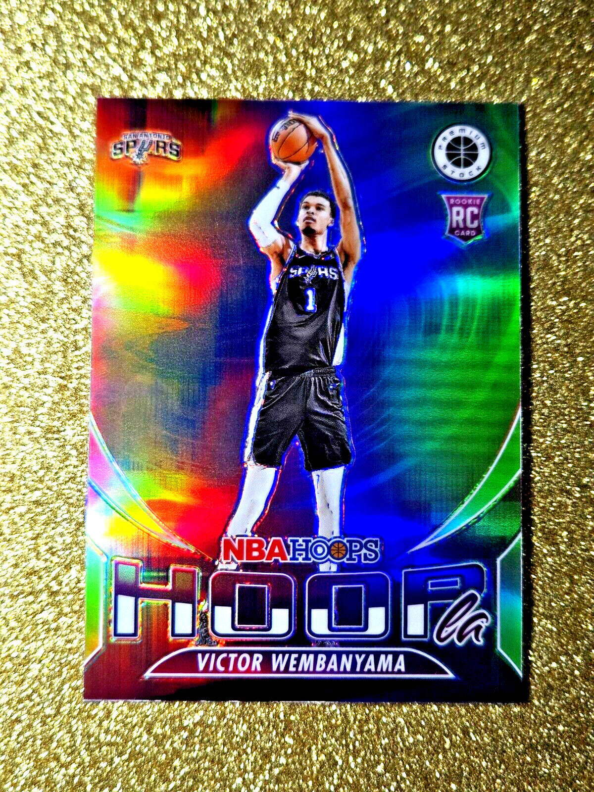 2023-24 NBA Hoops Premium Stock Victor Wembanyama Silver Prizm Hoopla RC #5 MINT view 3