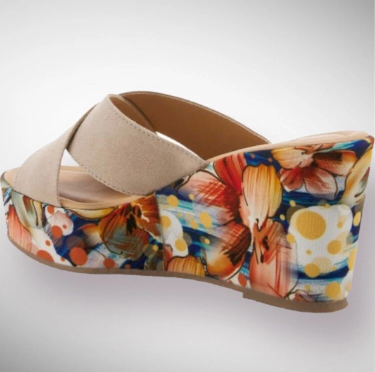 ￼Spring Step  Wedge Italian Suede Upper Sandal 7.5-8 Medium Influencer Style - Image 2 of 4