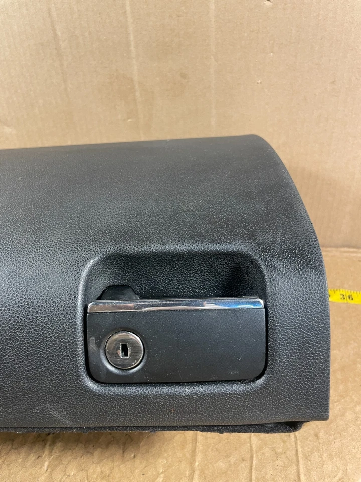 Guantera de tablero negra OEM 2006-2012 MERCEDES-BENZ ML350 GL550 GL320. Foto 3 de 4