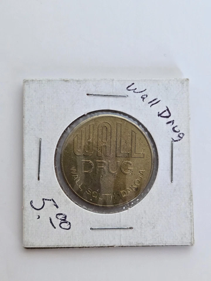 Moneda de recuerdo de drogas de pared | Vaqueros de Ted Hustead | Muro, Dakota del Sur Foto 3 de 4