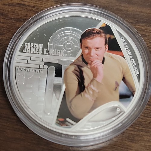 2015 Tuvalu Silver Proof Lighted Coin - STAR TREK - Captain James T. Kirt . - Picture 2 of 10