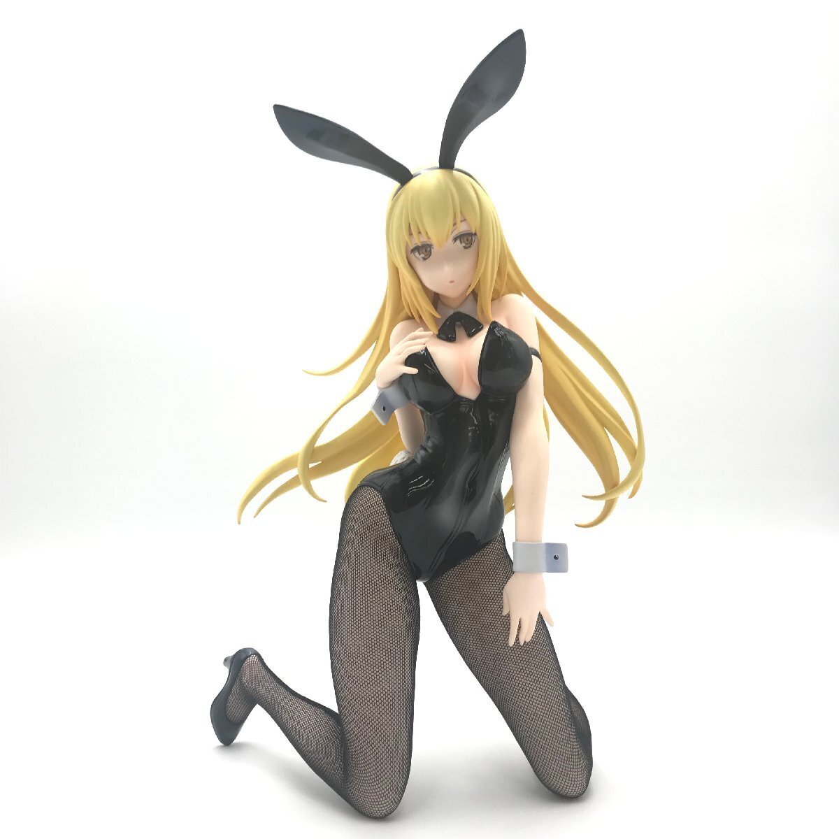 DanMachi Sword Oratoria Ais Wallenstein Bunny Ver. 1/4 Figure 