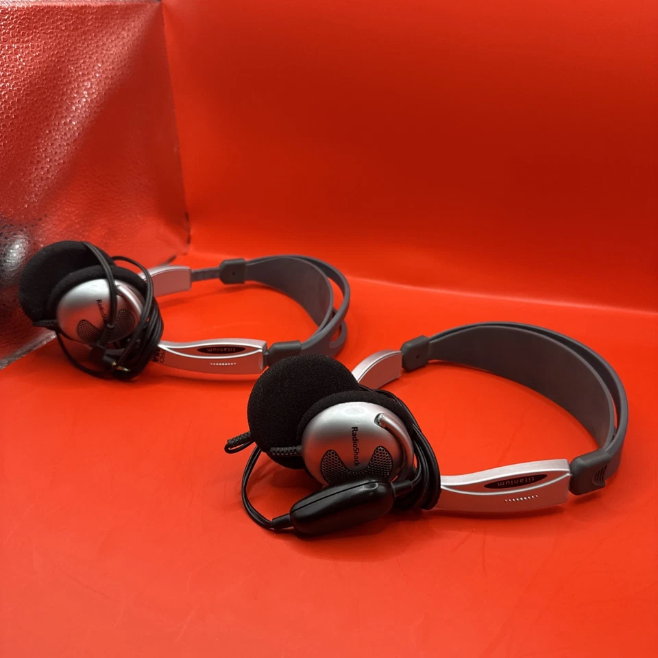 Auriculares estéreo Radio Shack PRO 35A diafragma de titanio negro gris - 2 PR probados Foto 4 de 4