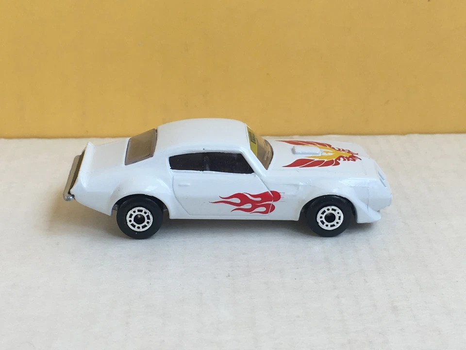 Matchbox Universal Associated Co. Pontiac Firebird  White Bulgarian base - Image 4 of 4