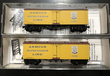 (2) N Scale Micro-Trains #58030 Armour Refrigerator Line 36' Wood Ice Reefer