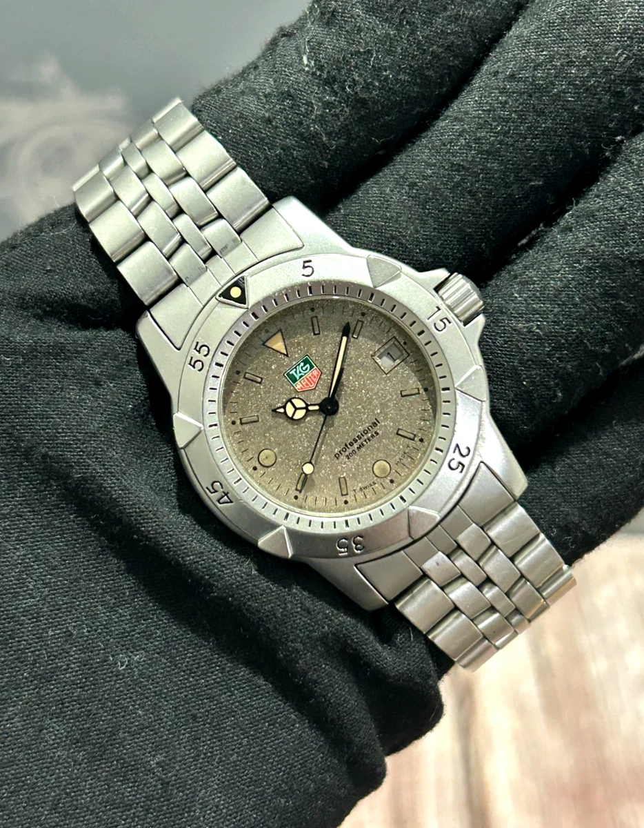 TAG Heuer Quartz 200 m (20 ATM) Water Resistance Wristwatches for