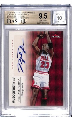 2006 Fleer Autographics Jordan #6 Michael Jordan Authentic Auto