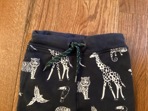 H & M Boy 3/4 Navy Cotton Polyester Sweatpants w/ Navy & White Jungle Animals - Picture 4 of 12
