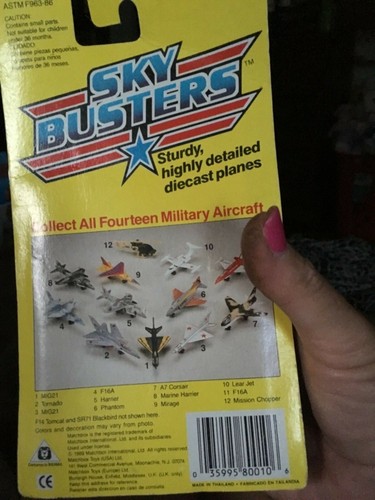 MATCHBOX SKY BUSTERS HARRIER SB10 BRAND NEW IN PACKAGE GREAT COLLECTIBLE ! - Picture 2 of 5