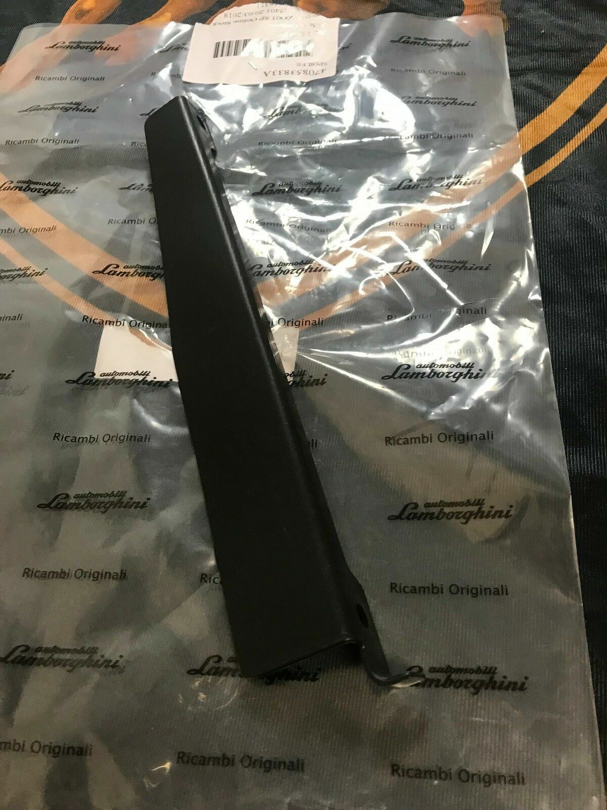LAMBORGHINI AVENTADOR LP700 COUPE ROADSTER DRIVER LEFT SIDE SPOILER BRACKET OEM 