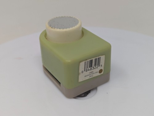 Brenda Walton 1" SEAL Paper Punch - 45SEL - Picture 3 of 5