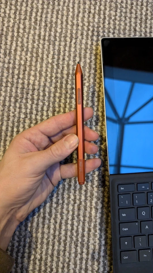 Microsoft Surface Pro 5 (2017) - Intel Core i7-7660U - 16GB RAM - 1TB SSD - 12.3 - Image 3 of 4