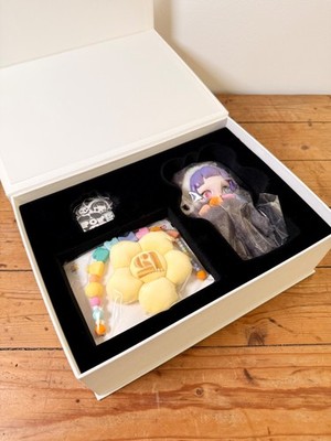 GENUINE POP MART Skullpanda 15th Anniversary Gift Box - Limited Exclusive