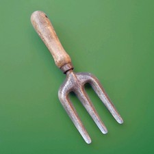 Vintage Hand Fork 🌿 B018 (Old Gardening Tool)