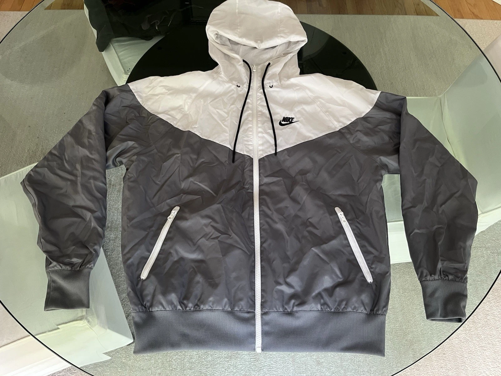 Nike Windrunner Jacket Men’s Size S Grey White Hooded Full Zip Mesh