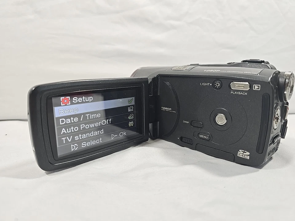 DXG-587V HD CAMCORDER-Black W/ Charger - Image 2 of 4