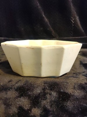 Vtg Hull Planter 447 USA White Pottery Flower Shaped Bowl Vintage