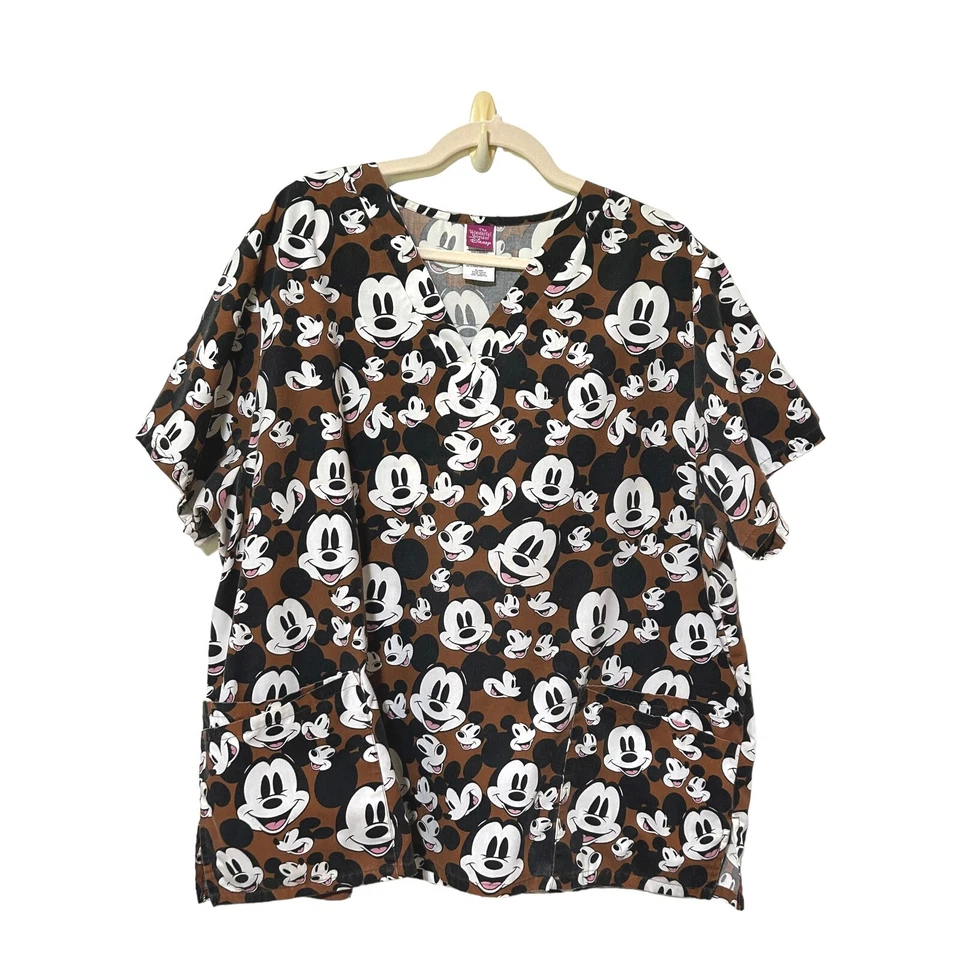Blusa Médica Unisex Wonderful World Of Disney Mickey Mouse 2X Bolsillos Marrón Cuello en V Foto 3 de 4
