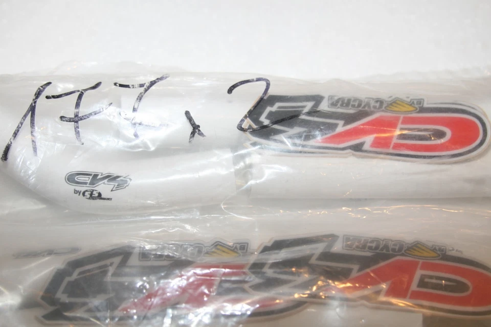 2 Kits - CV4 by Cycra Radiator Silicone Hose Kit WHITE LOT NEW - Imagem 2 de 4