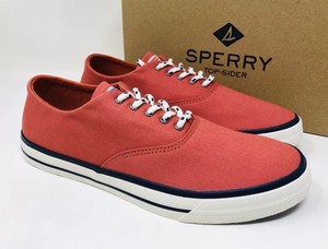 sperry captain sneaker