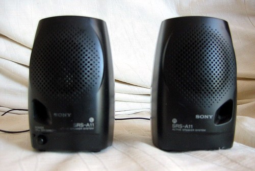 Sony SRS-A11 Active Speaker System Pair for Walkman Radio DiscmanSmartphone mini