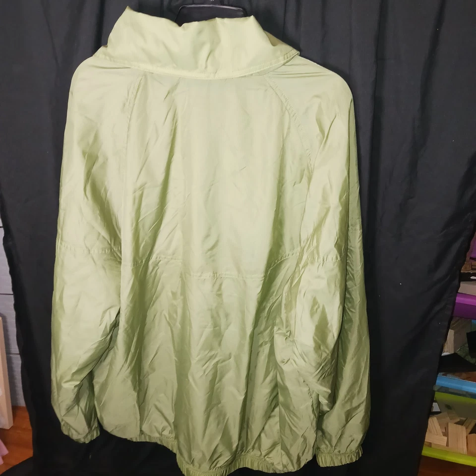 CHAQUETA NIKE SPORTSWEAR WINDRUNNER CON CAPUCHA VERDE PARA HOMBRE TALLA XL Foto 2 de 4