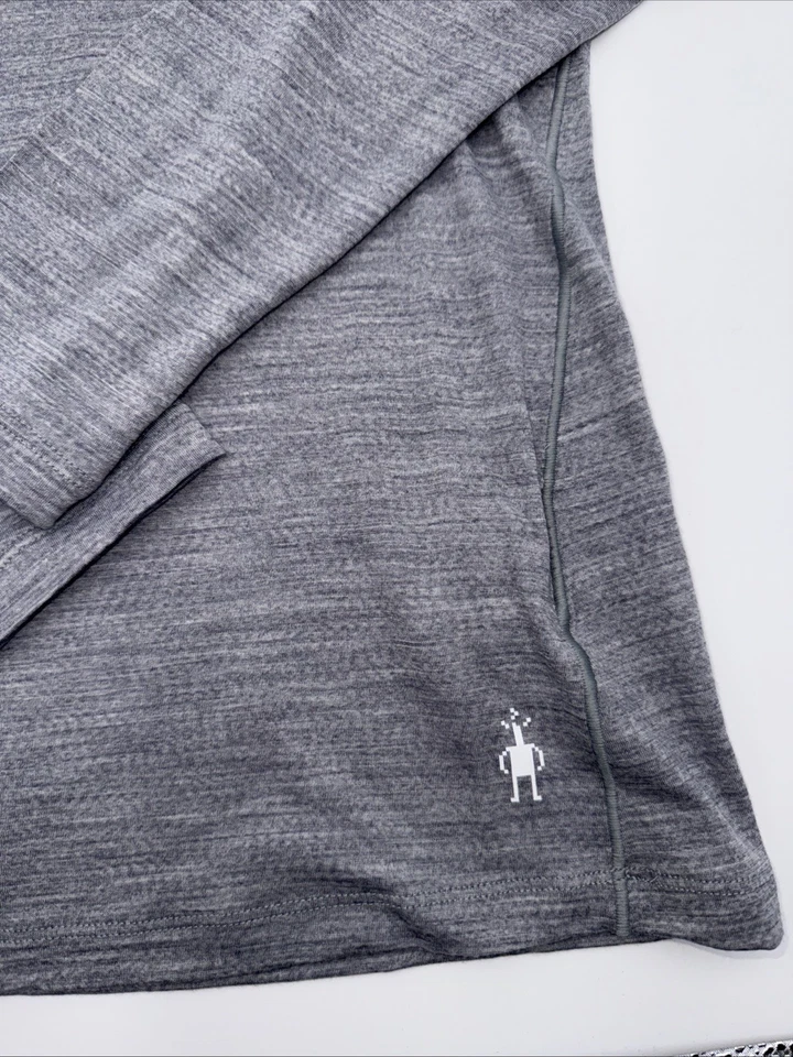 Smartwool Women’s Classic All Season Merino Base Layer Top- Light Gray-Medium - Image 4 of 4