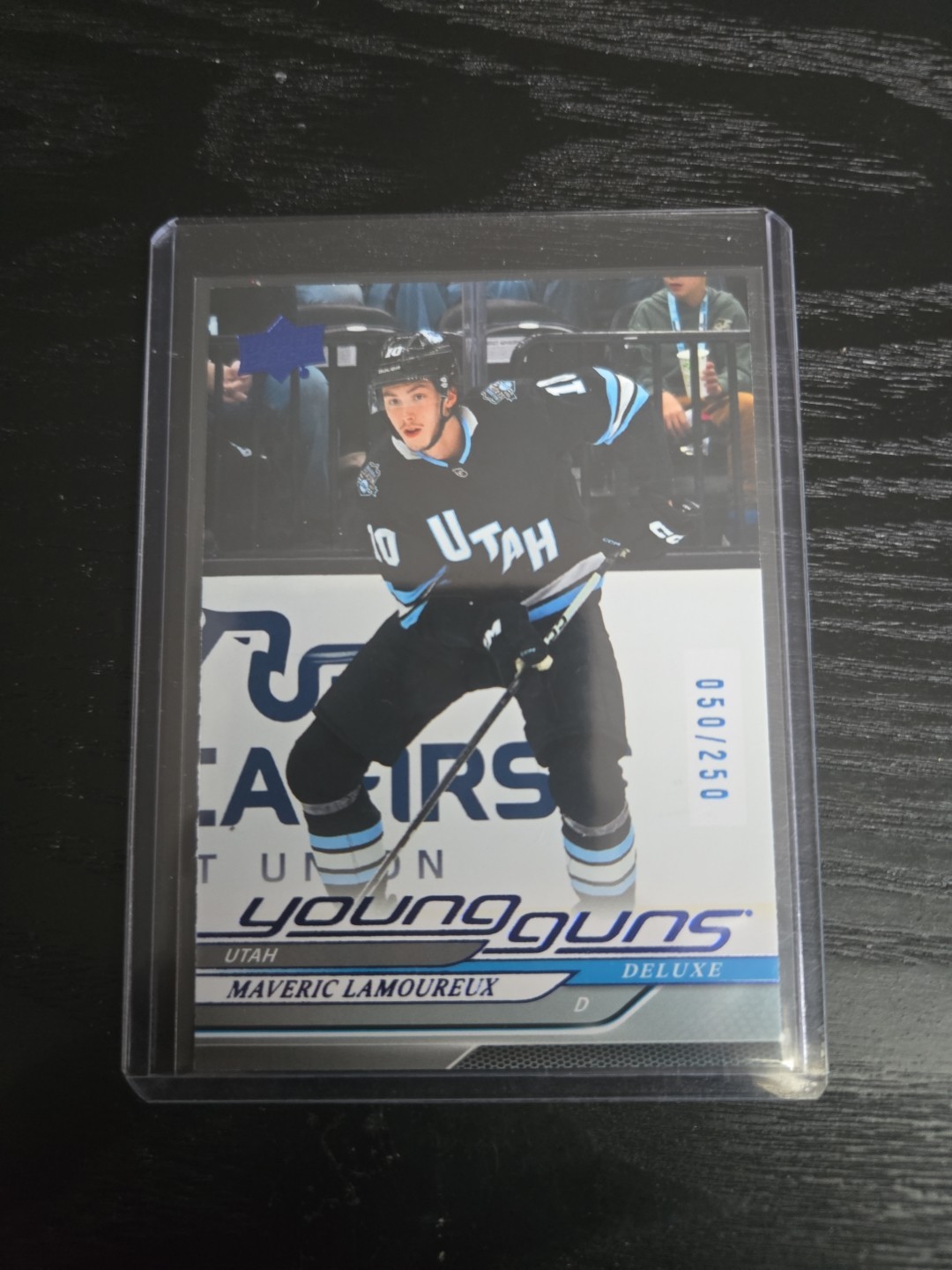 2024-25 Upper Deck Series 2 Maveric Lamoureux Young Guns Deluxe /250 #487