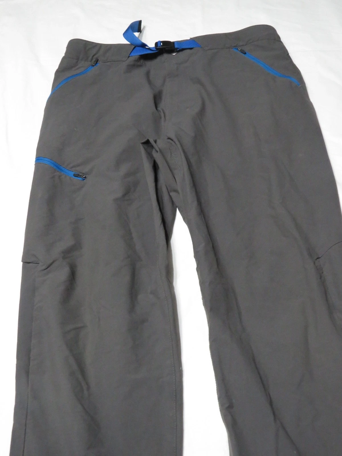 Patagonia Point Peak Trail Pants Men Sz 36x31 Gray Adjustable Waist Activewear
Opens in a new window