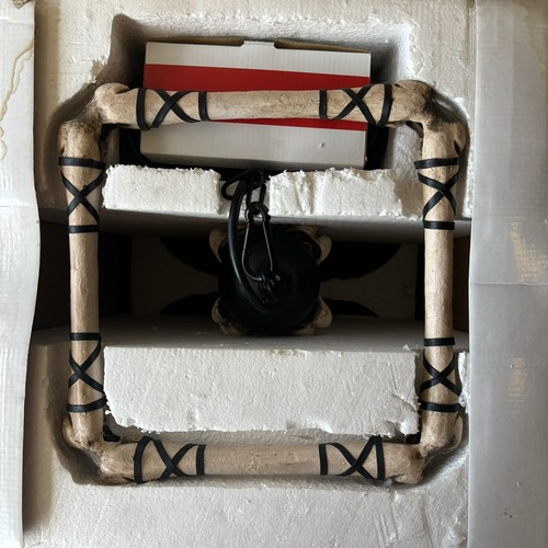 Spirit Halloween Deadlight Chandelier Light Heavy Resin Prop Tested & Working - Picture 17 of 17