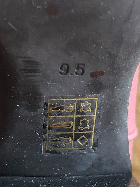 Picture 16 of 24
