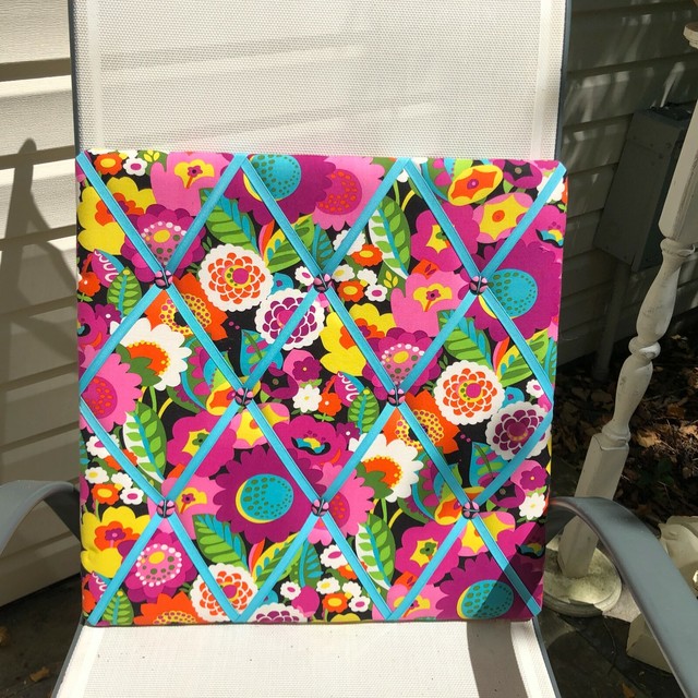 Vera Bradley Va Va Bloom Bulletin Board Memory Ribbon Board 18 x 18 (P