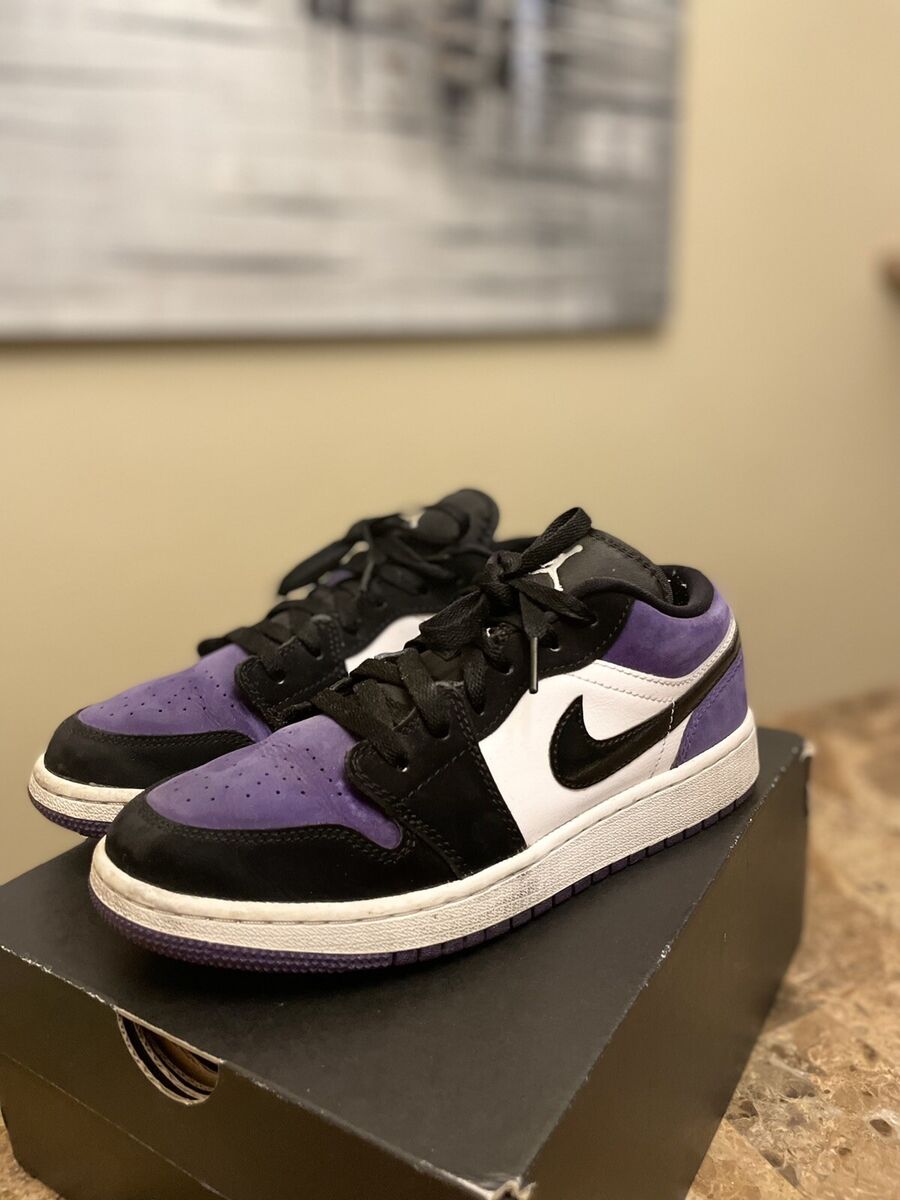 Nike Air Jordan 1 Retro Low Top Court Purple Black Size 5Y Nike Air Jordan 1 Retro Low Top Court Purple Black Size 5Y