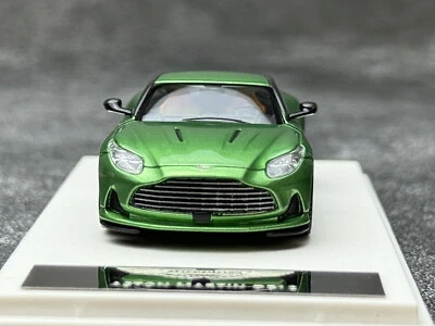 【激レア】Aston Martin DB12 1/64オフィシャルミニカー XiaoGuang Model 1/64 Scale Aston Martin DB12 Coupe Red
