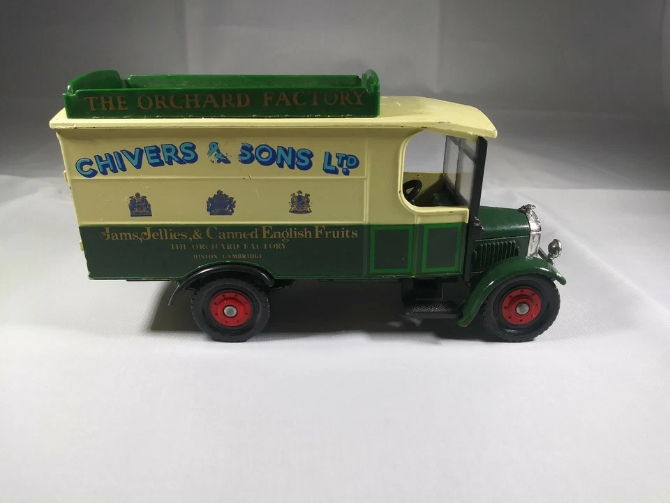 CORGI 1929 THORNYCROFT VAN WITH ROOF RACK CHIVERS & SONS LTD  - Image 3 of 4