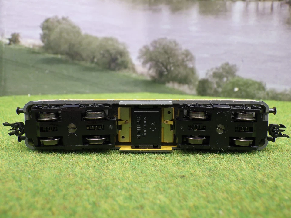 Minitrix N Diesellok Wiebe BR 216 032-3 (WV) G2141 - Bild 4 von 4